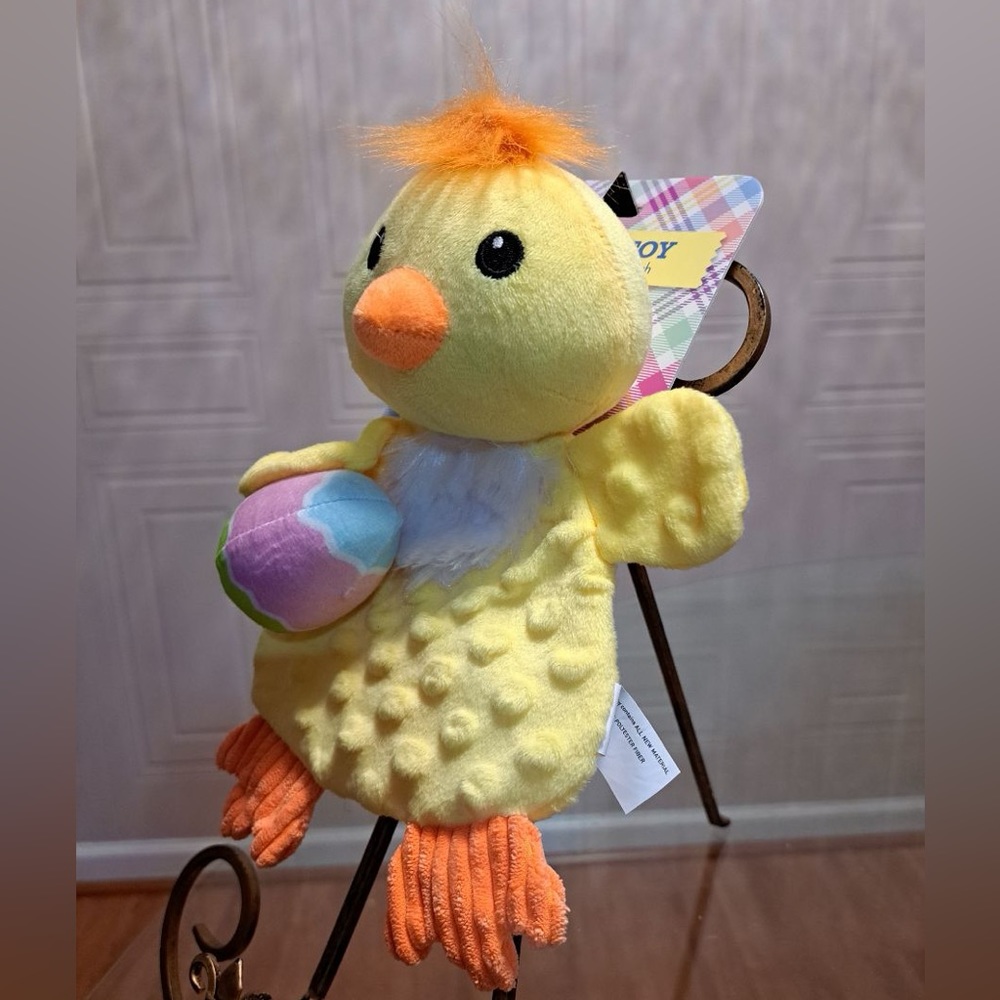 - Kensington Brand New yellow Chicken Clinker Dog Toy With Squeaker 10”